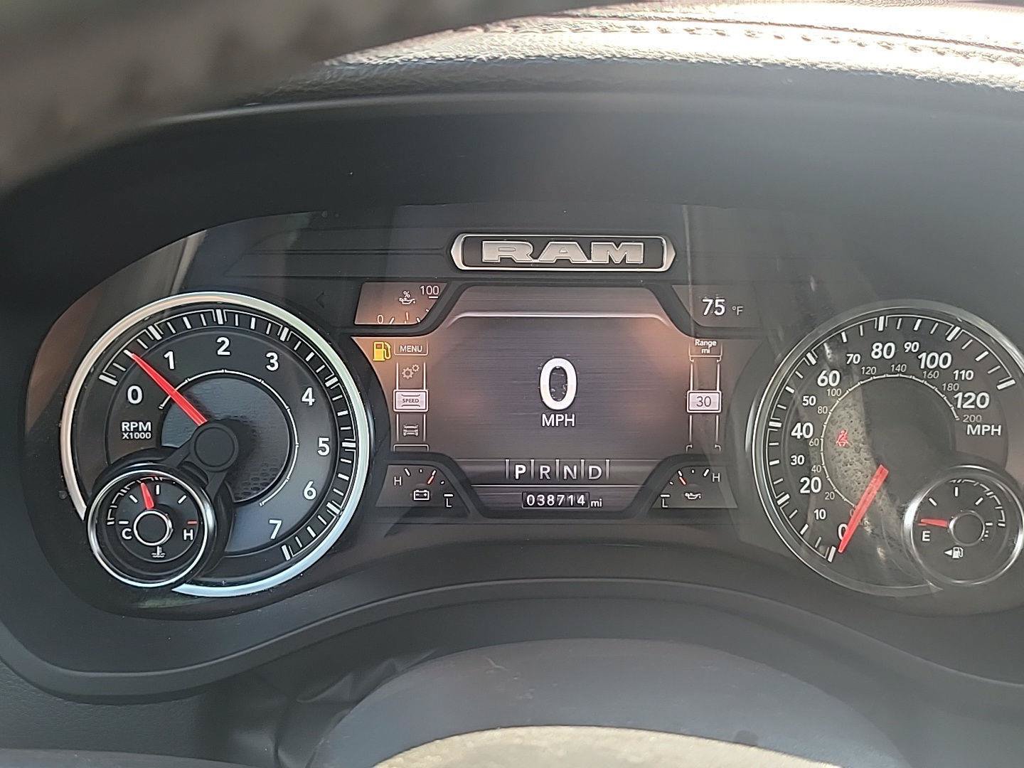 Used 2023 RAM 1500 Laramie AWD/4WD image 5
