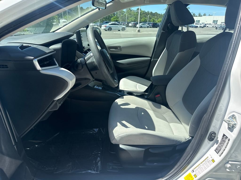 Used 2022 Toyota Corolla LE FWD image 13
