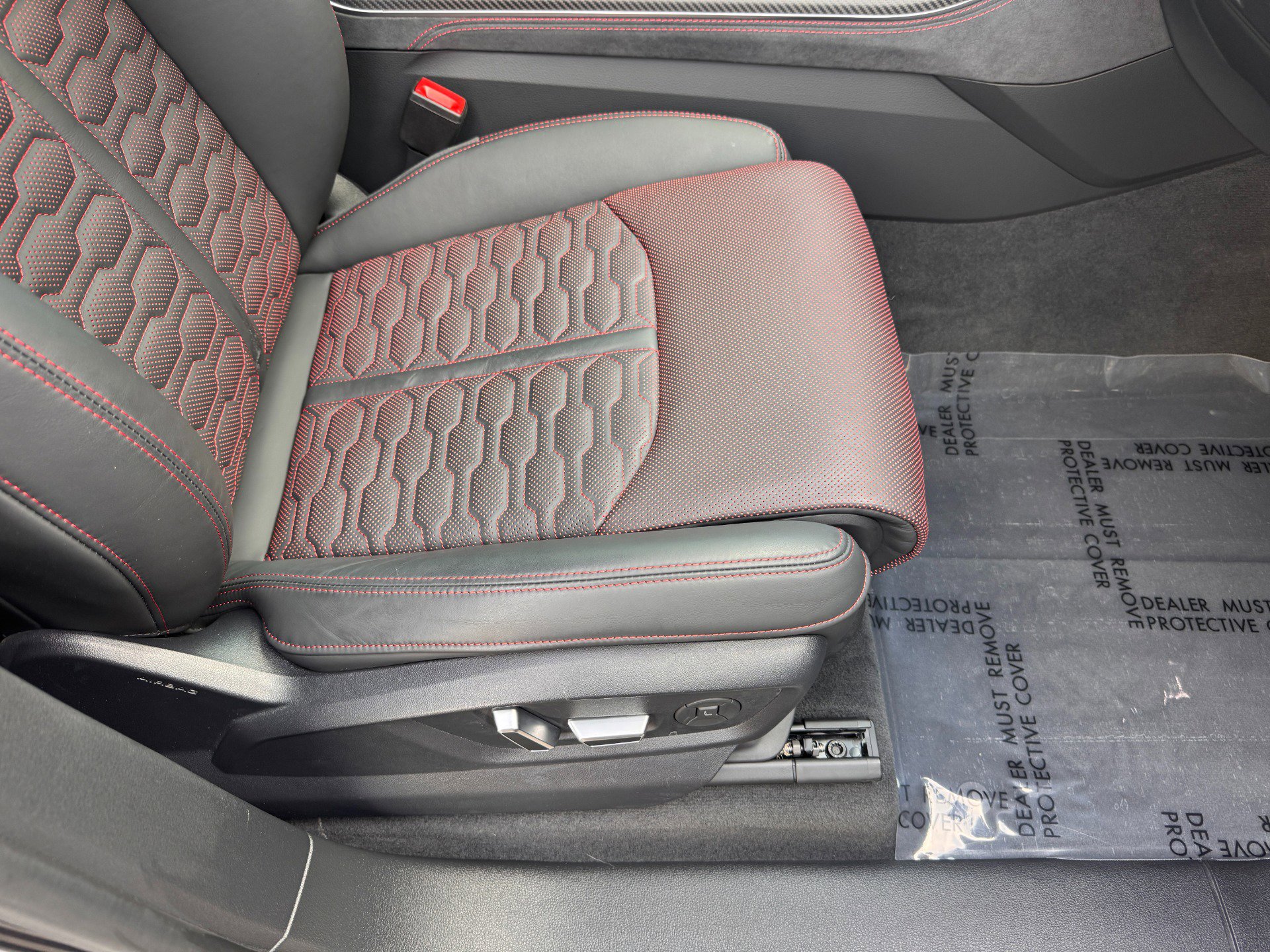 Used 2025 Audi RS Q8 performance image 60