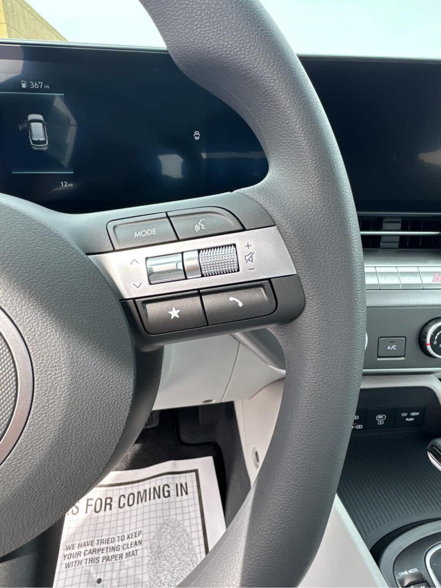 New 2027 Hyundai Kona SE AWD/4WD image 24