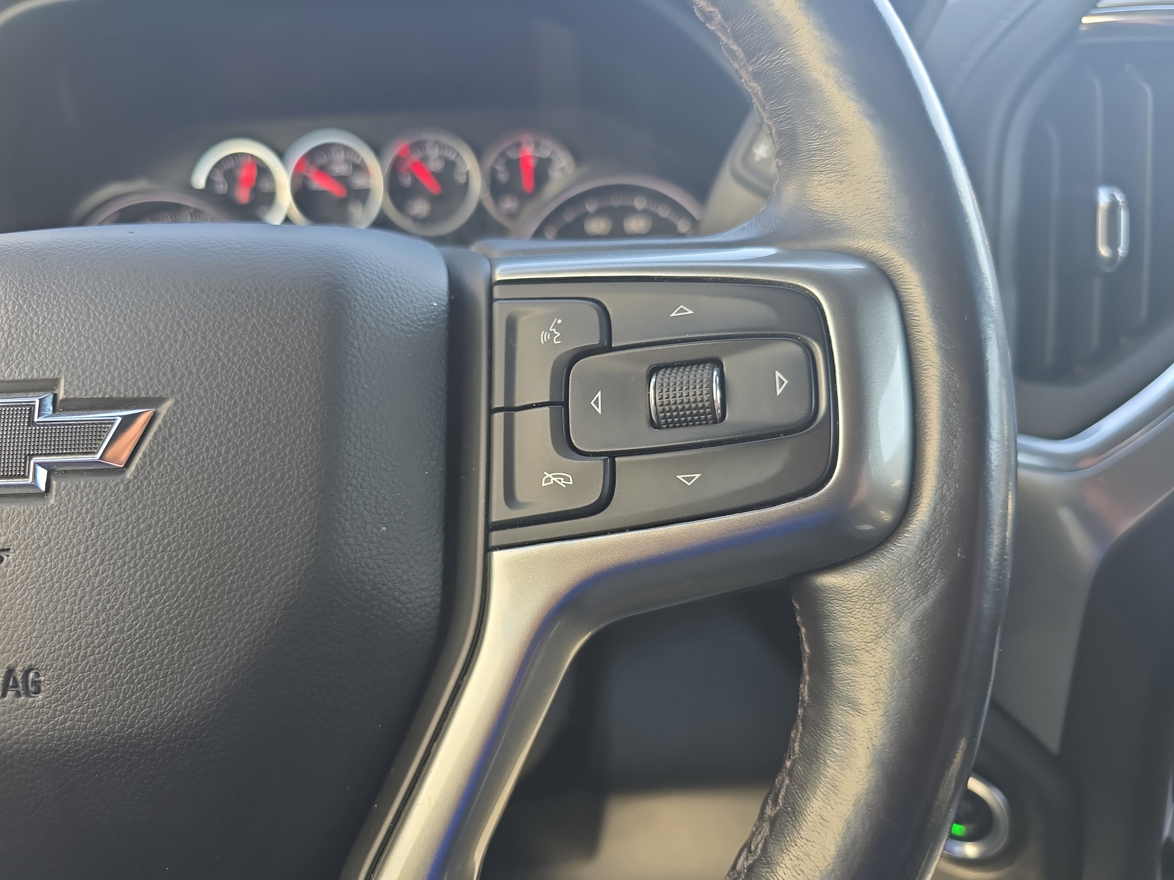 Used 2022 Chevrolet Silverado 1500 RST image 23