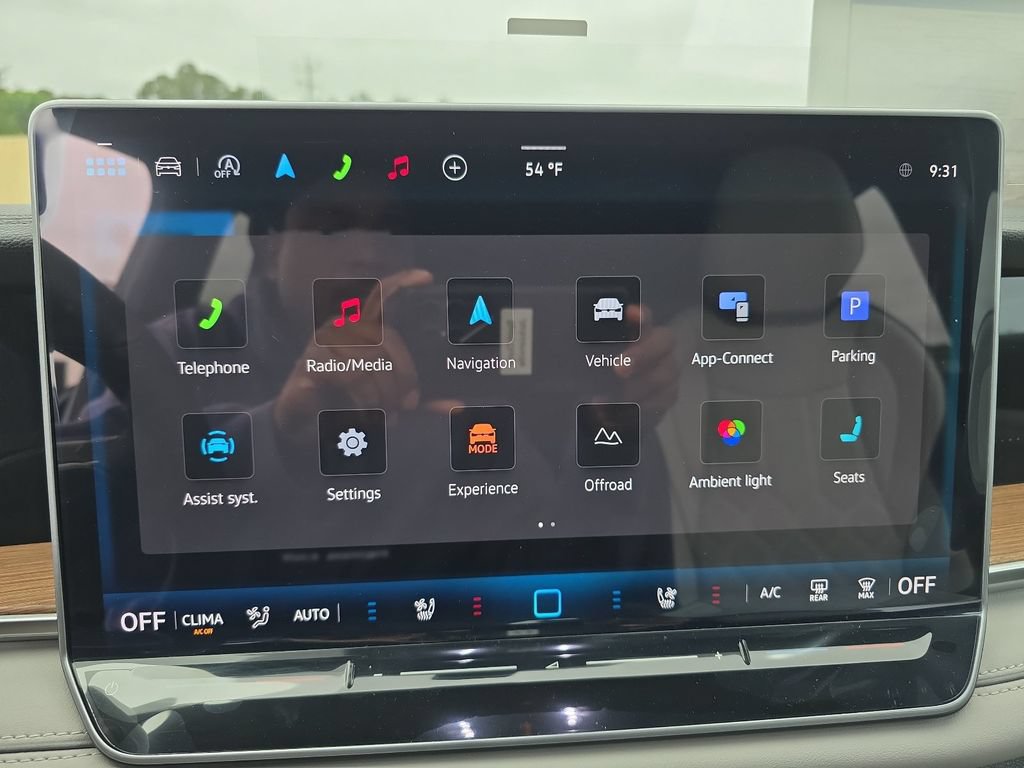 New 2026 Volkswagen Tiguan SEL R-Line AWD/4WD image 18