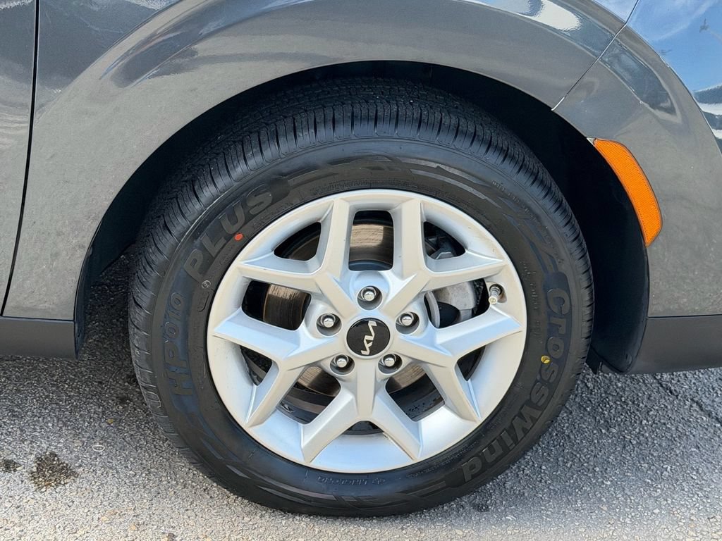 Used 2022 Kia Soul LX w/ Technology Package FWD image 9