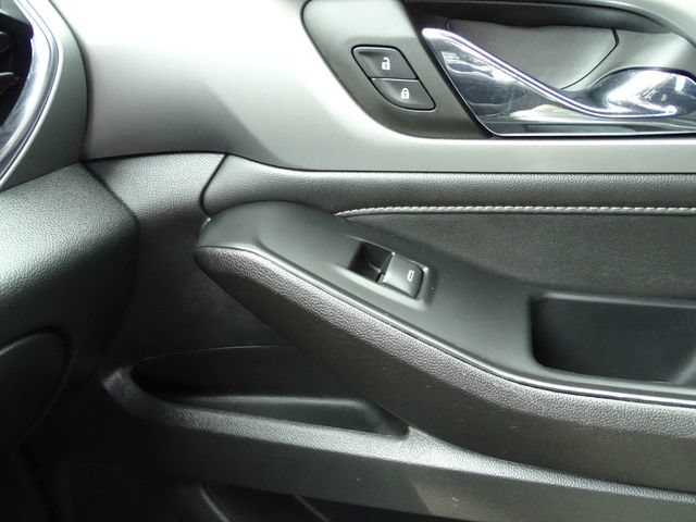 Certified 2023 Chevrolet Traverse LT w/ Rear Camera Mirror Package FWD image 10