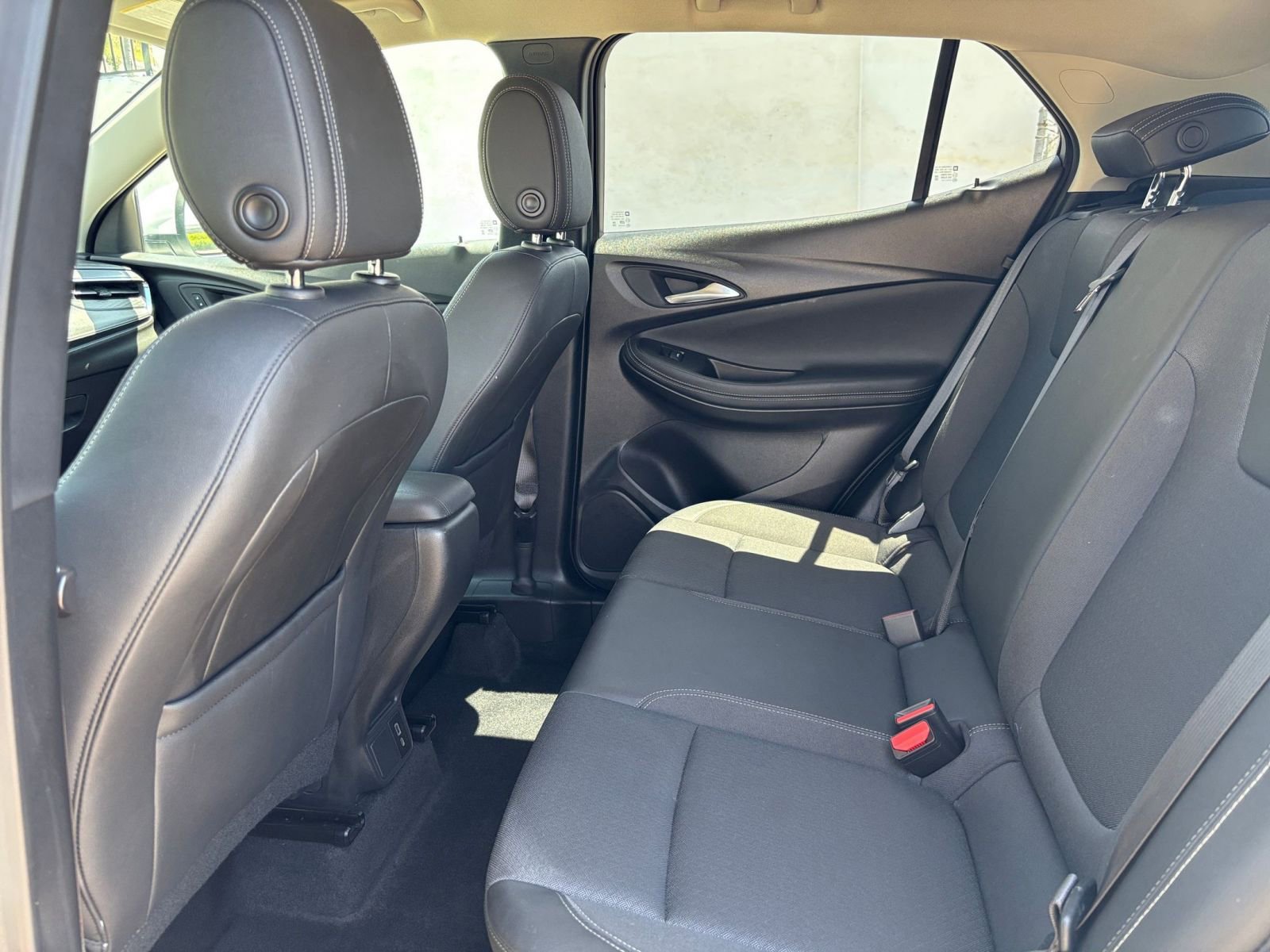 Used 2025 Buick Encore GX Preferred FWD image 24