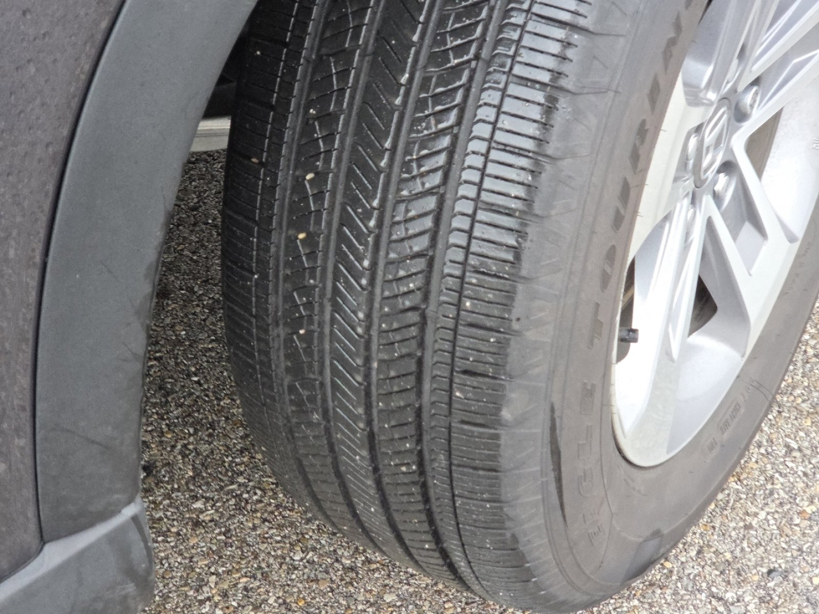 Used 2025 Honda Pilot EX-L image 12