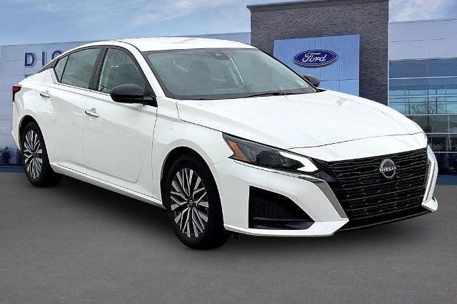 Used 2025 Nissan Altima 2.5 SV