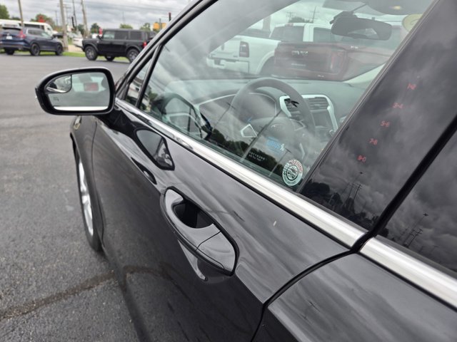 Used 2015 Ford Fusion SE FWD image 36
