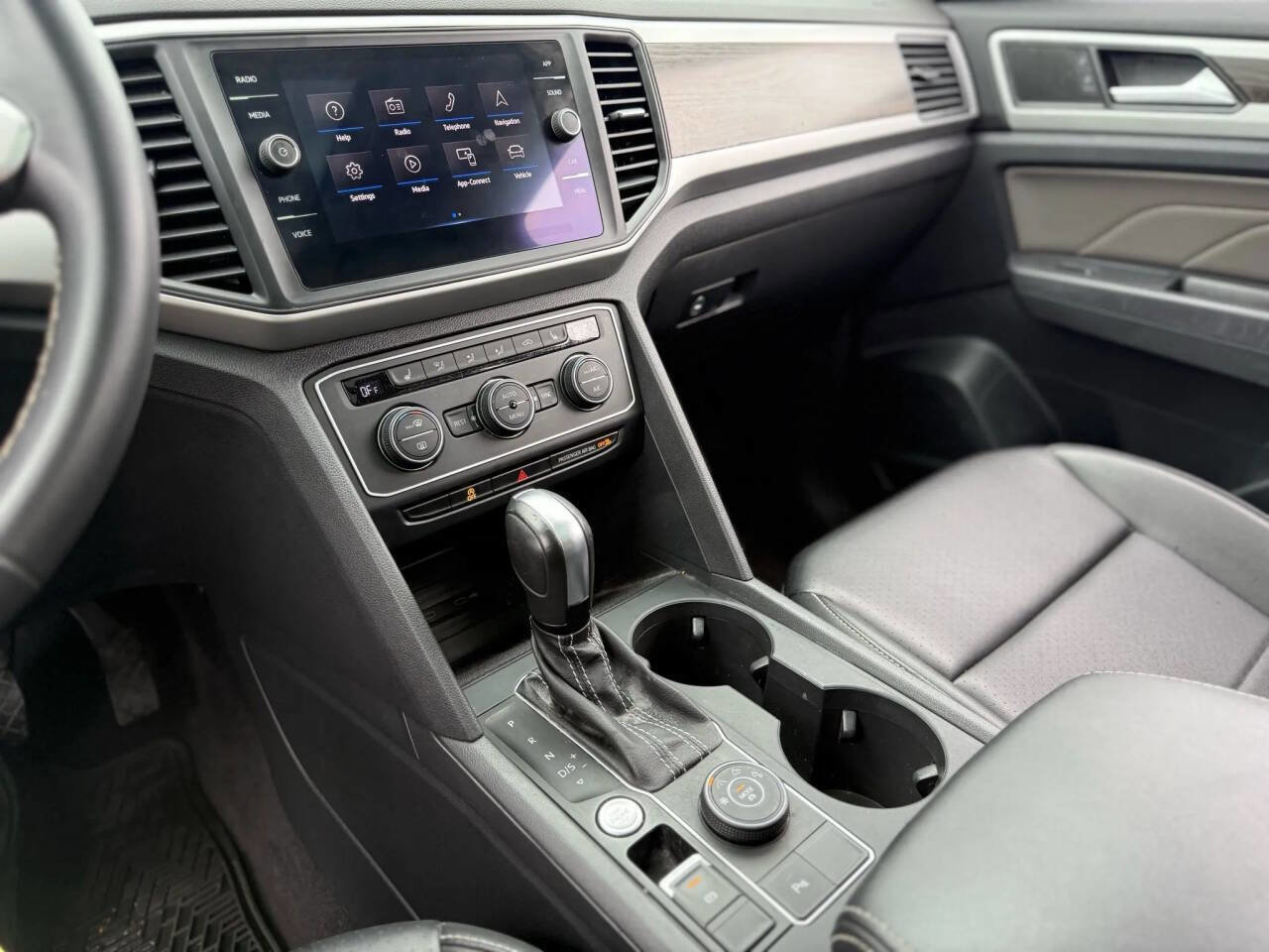 Used 2021 Volkswagen Atlas SE w/ Panoramic Sunroof Package AWD/4WD image 28