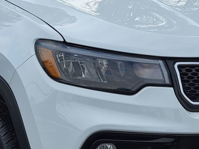 Certified 2023 Jeep Compass Limited image 16