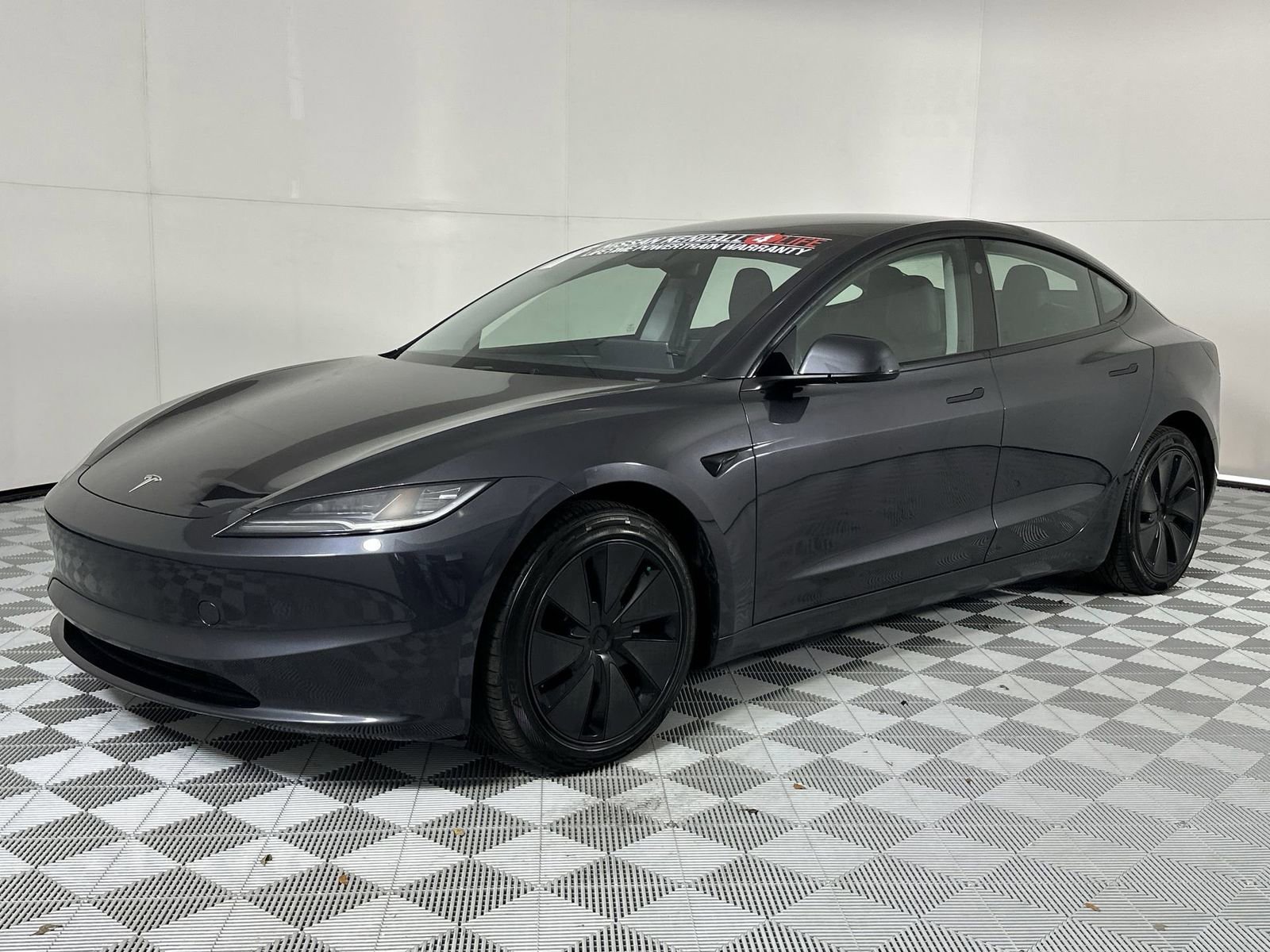 Used 2024 Tesla Model 3 Standard Range RWD image 4