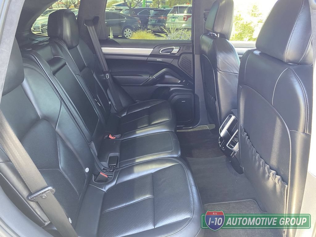 Used 2012 Porsche Cayenne Turbo AWD/4WD image 13