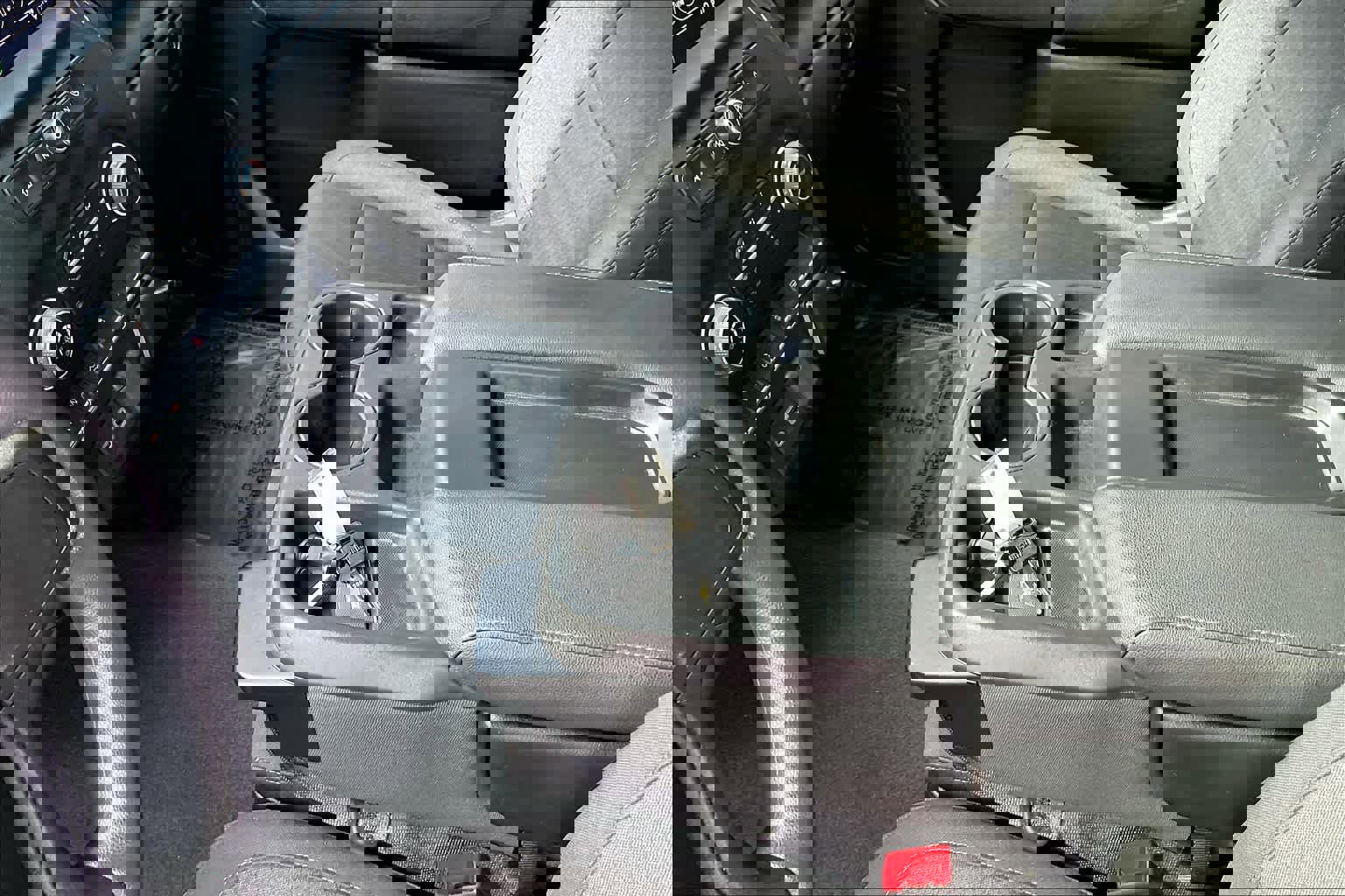 Used 2023 Chevrolet Silverado 1500 Custom image 17