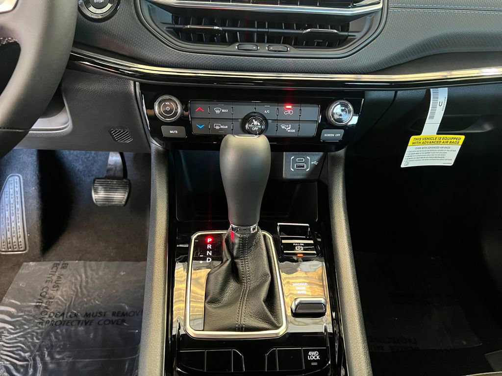 New 2026 Jeep Compass Latitude image 15