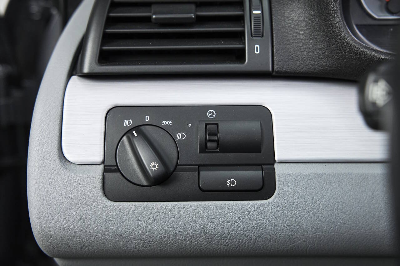 Used 2005 BMW M3 Convertible RWD image 63