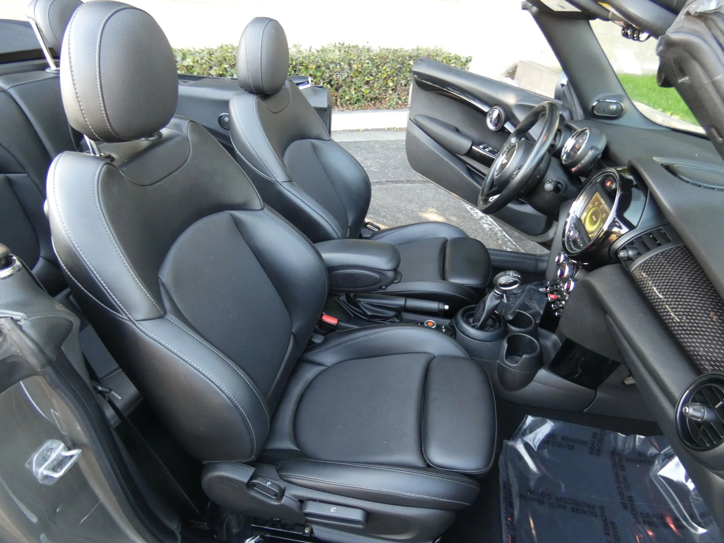 Used 2018 MINI Cooper S w/ Premium Package image 28