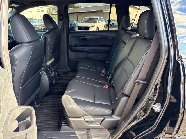 Used 2023 Honda Passport EX-L image 16