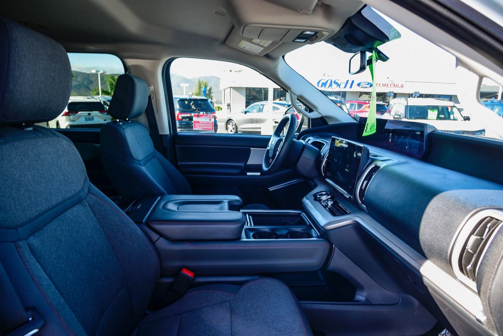 Used 2025 Ford Expedition Active image 16