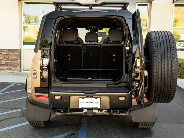 Certified 2025 Land Rover Defender 110 AWD/4WD image 29