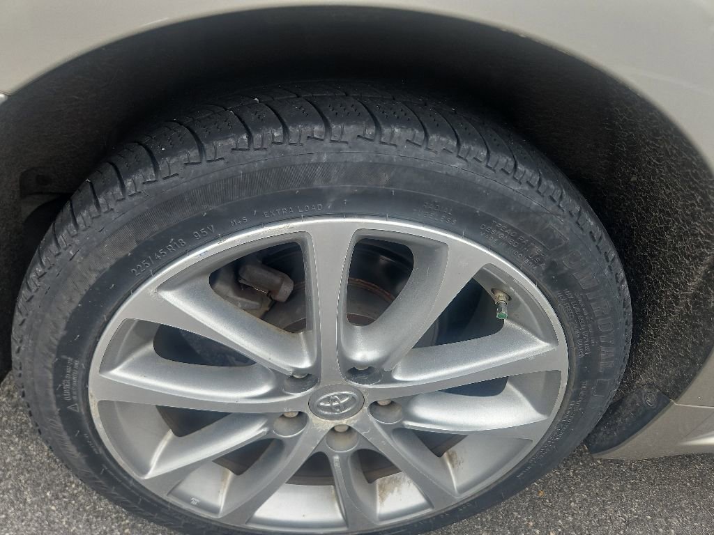 Used 2014 Toyota Avalon XLE Touring FWD image 23