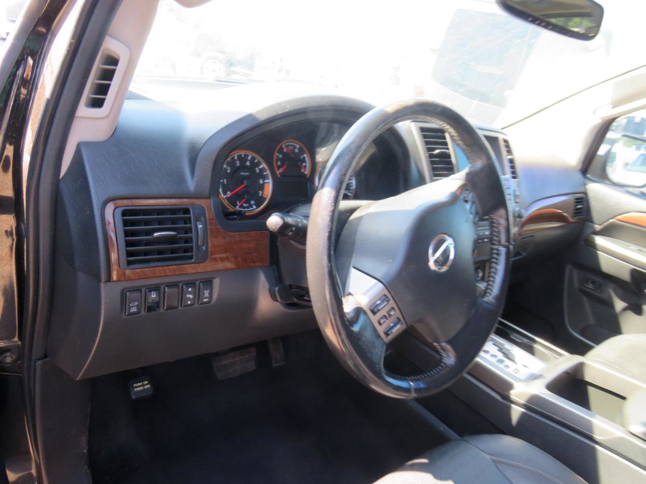 Used 2011 Nissan Armada Platinum RWD image 7