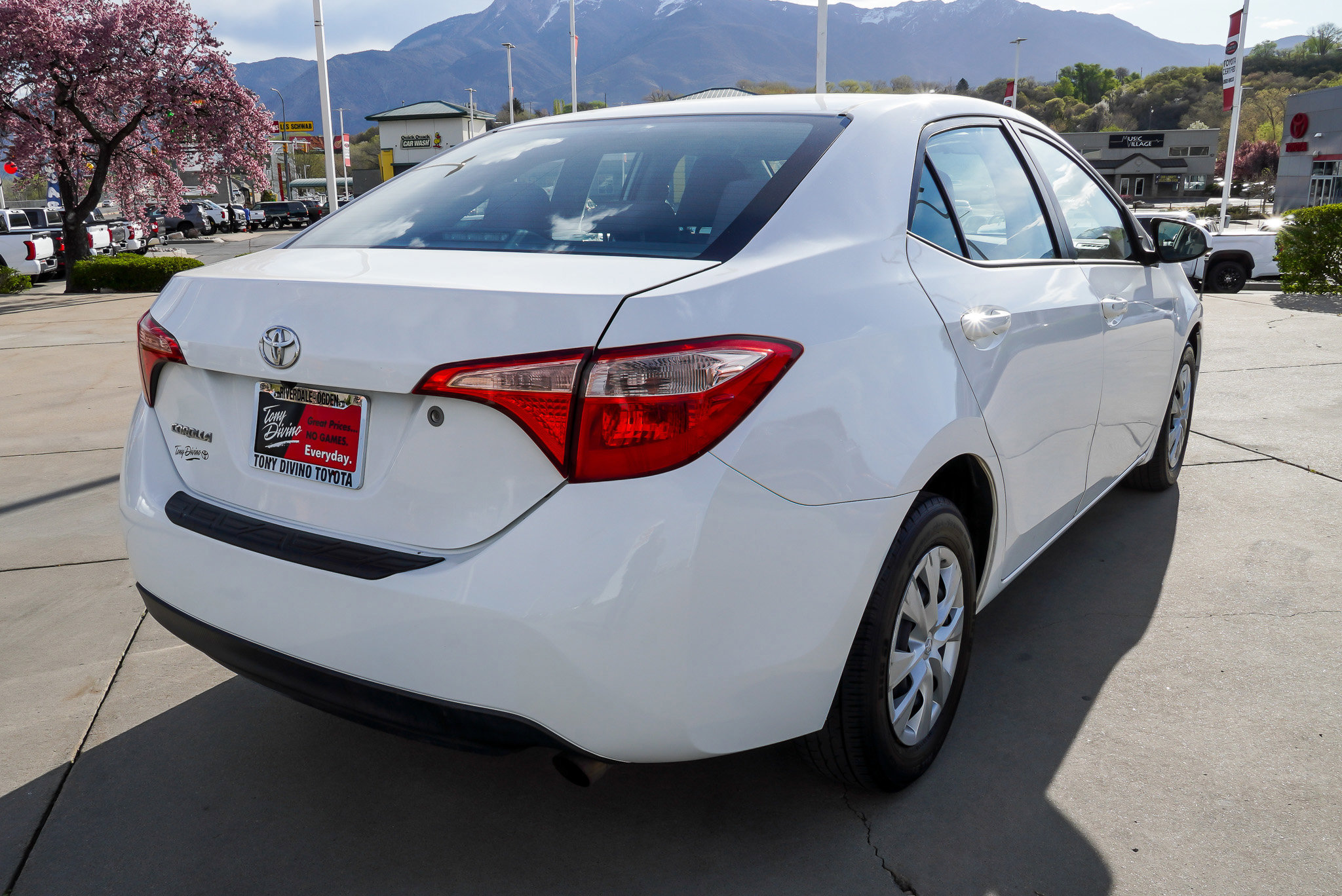 Certified 2017 Toyota Corolla L w/ Carpet Mat Package (TMS) image 8