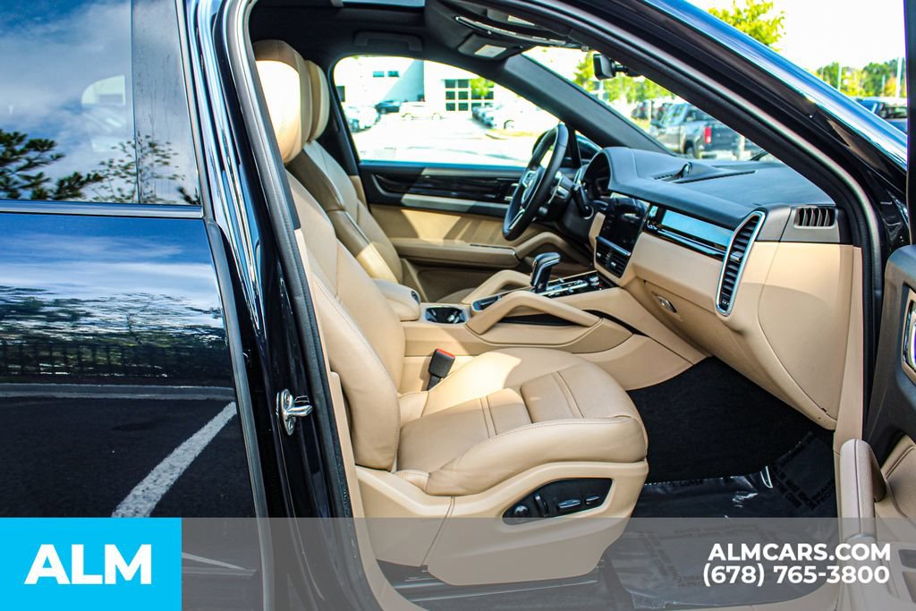 Used 2023 Porsche Cayenne Coupe w/ Premium Package AWD/4WD image 20