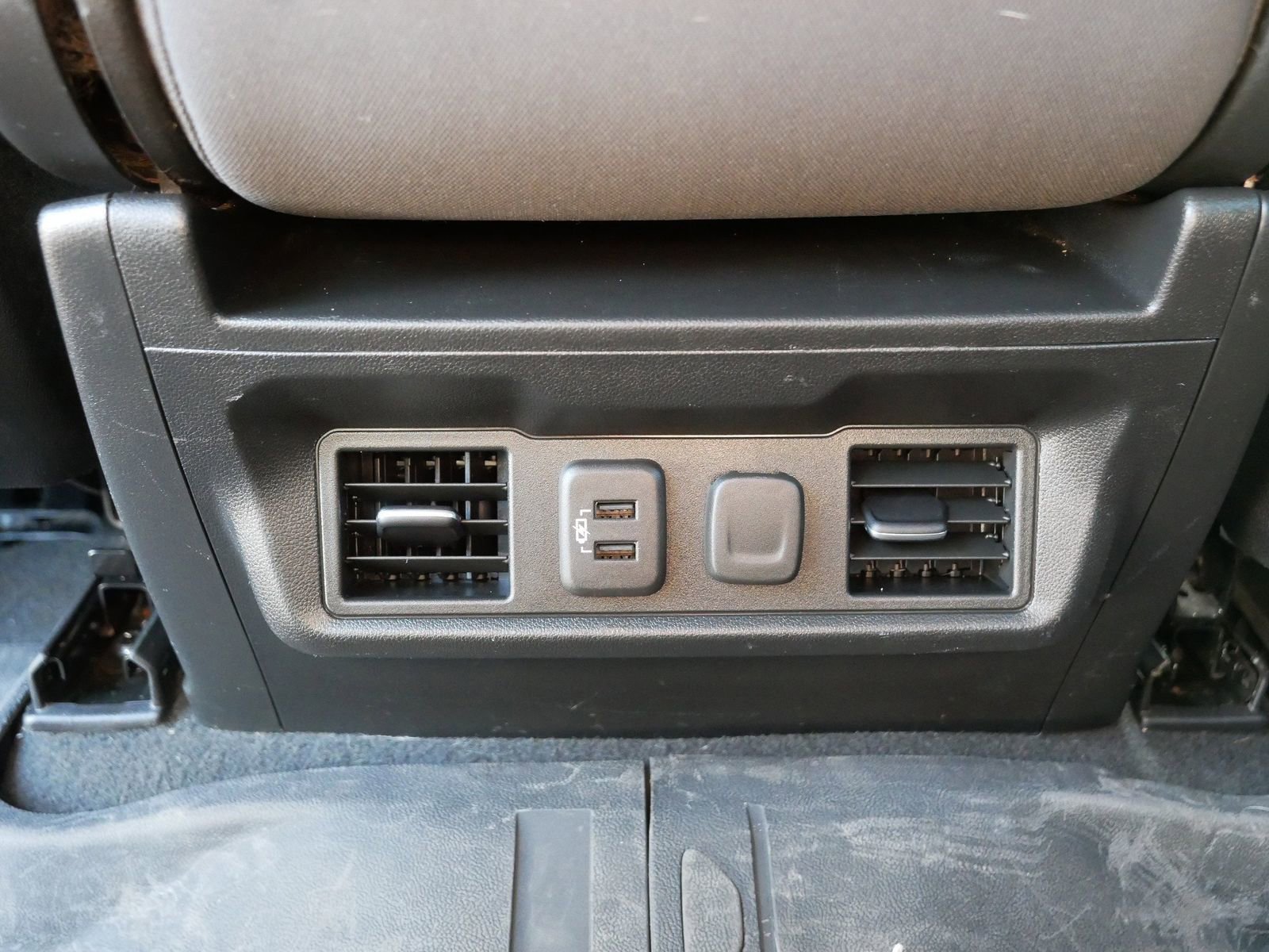 Used 2022 Chevrolet Silverado 1500 LT image 22