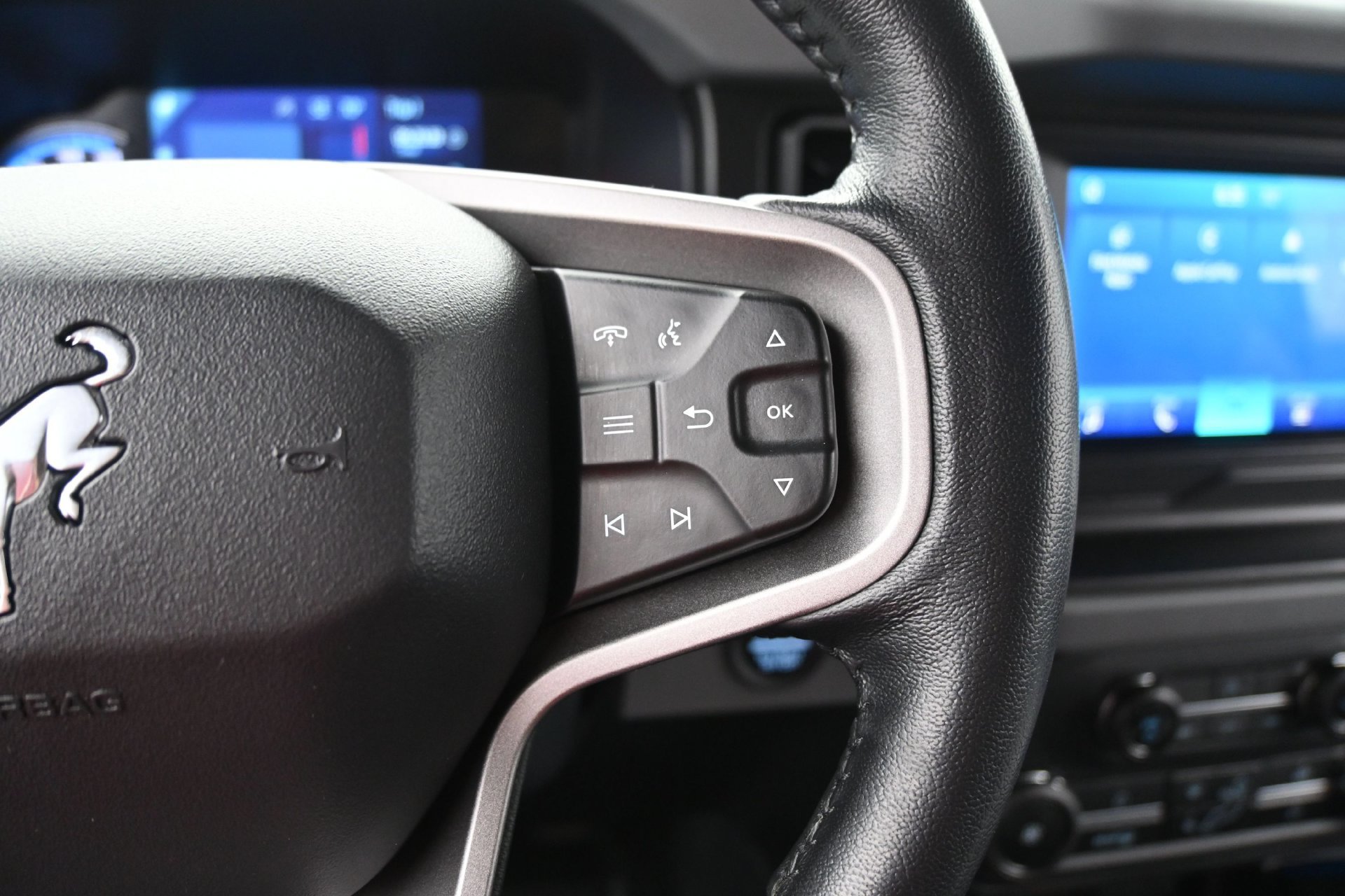 Used 2021 Ford Bronco Black Diamond AWD/4WD image 20