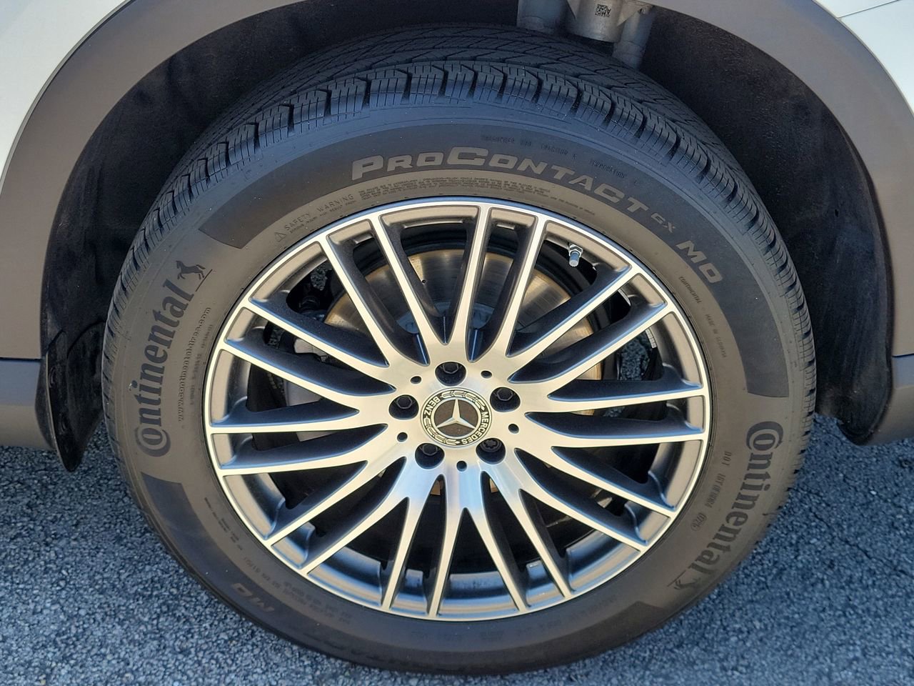 Used 2026 Mercedes-Benz GLC 300 image 10