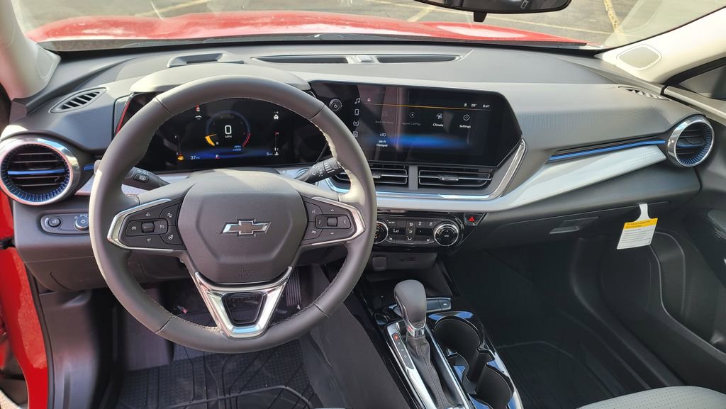 New 2026 Chevrolet Trax LT image 24