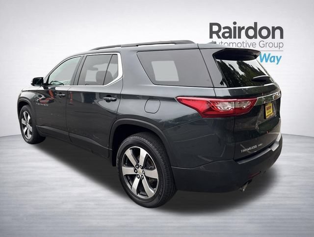 Used 2019 Chevrolet Traverse LT w/ LT Premium Package AWD/4WD image 5
