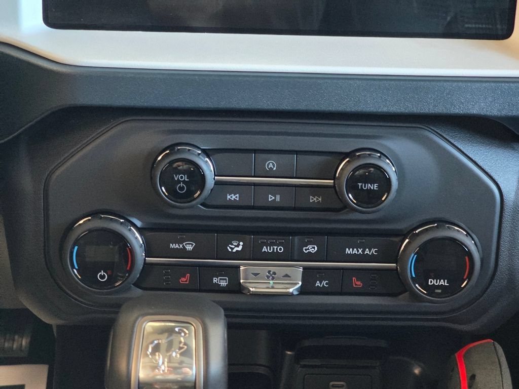 New 2025 Ford Bronco Heritage Edition AWD/4WD image 10