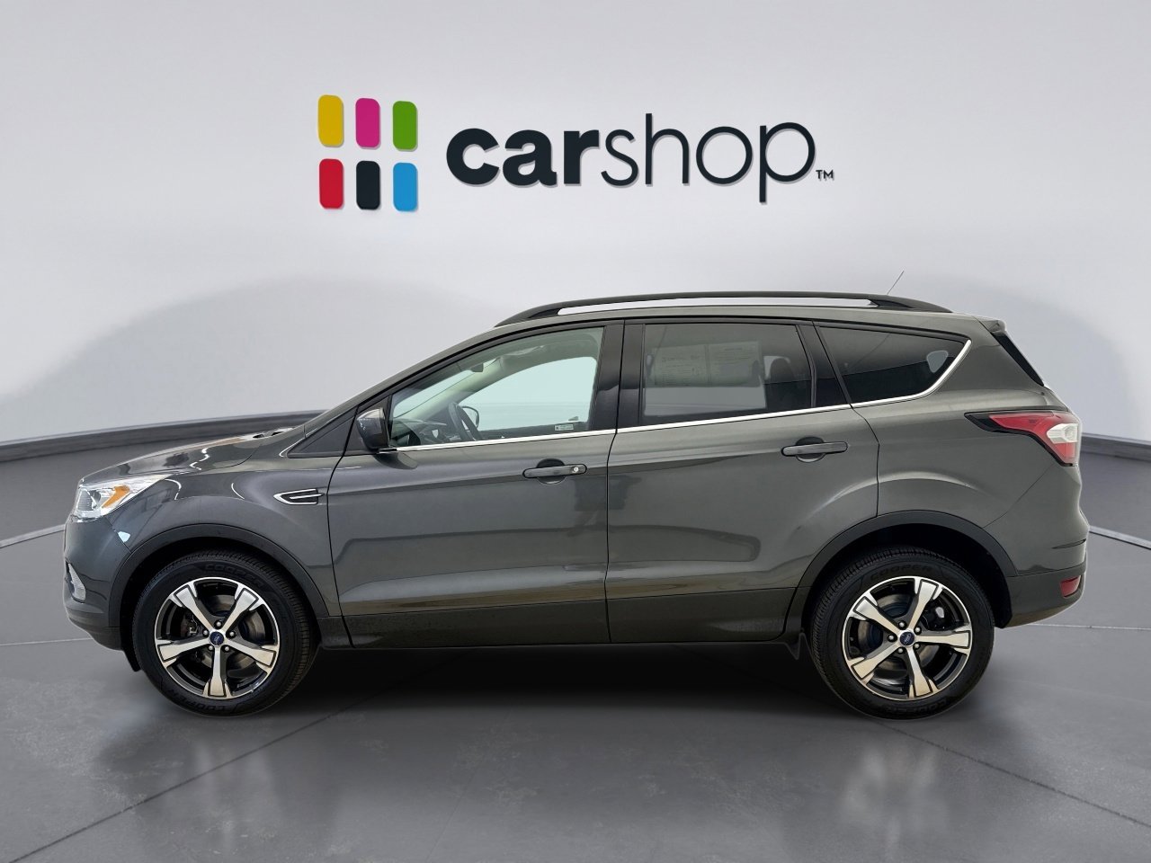 Used 2018 Ford Escape SEL w/ Ford Safe & Smart Package AWD/4WD image 2