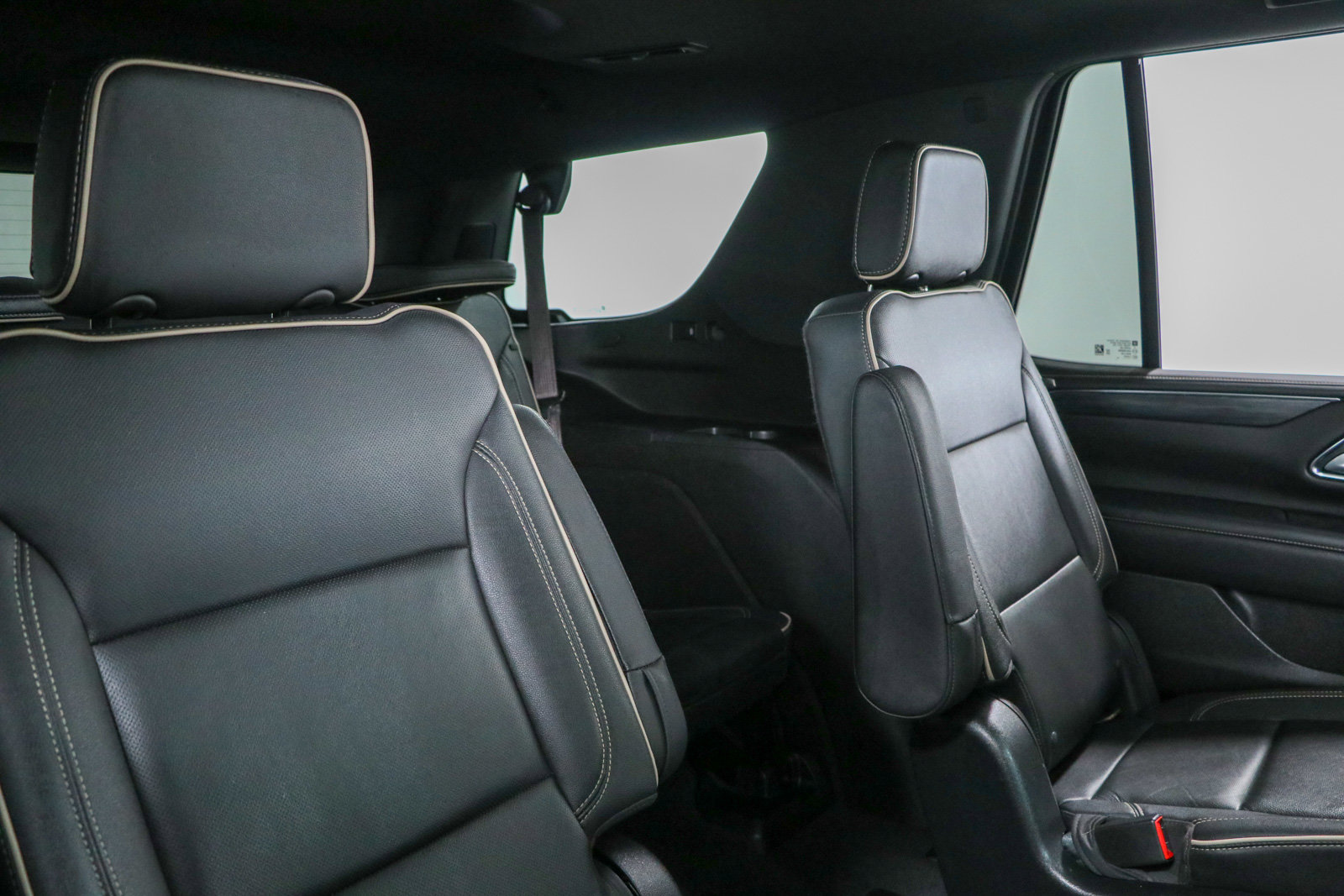 Used 2022 GMC Yukon SLT w/ SLT Premium Package AWD/4WD image 32