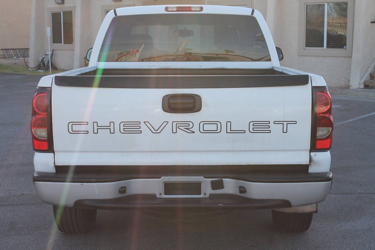 Used 2006 Chevrolet Silverado 1500 W/T RWD image 8