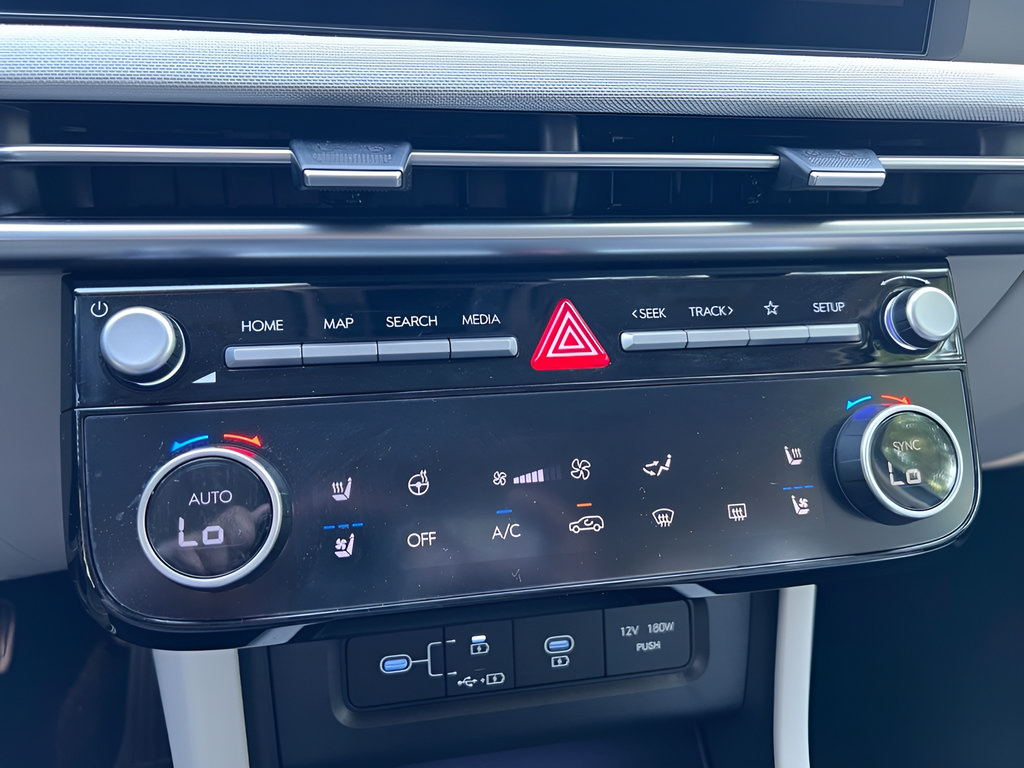 Certified 2025 Hyundai Tucson Limited FWD image 29
