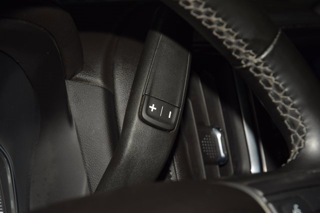 Used 2023 GMC Sierra 3500 Denali w/ Denali Ultimate Package image 36