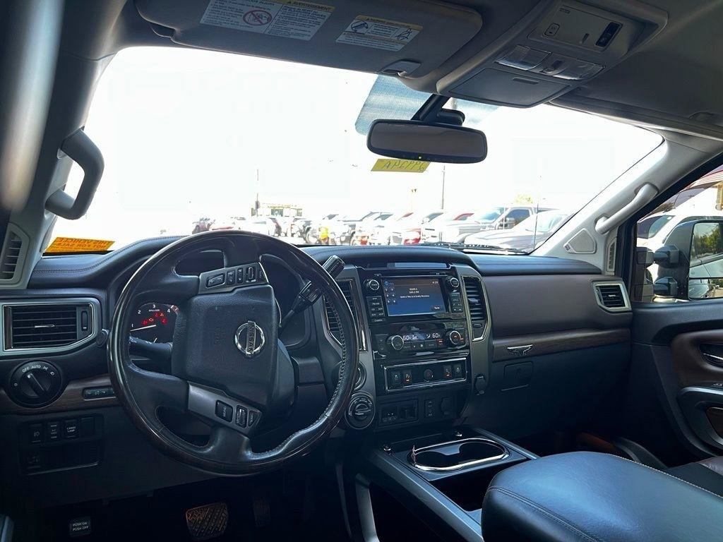 Used 2016 Nissan Titan Platinum Reserve AWD/4WD image 21
