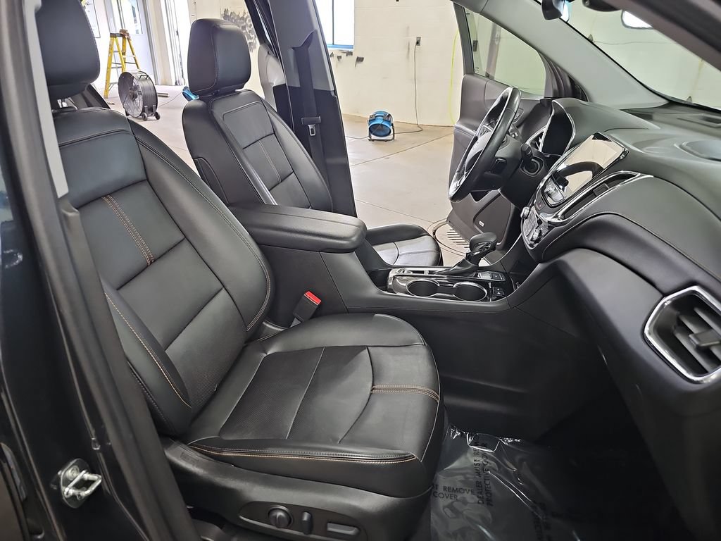 Used 2022 Chevrolet Equinox Premier AWD/4WD image 10