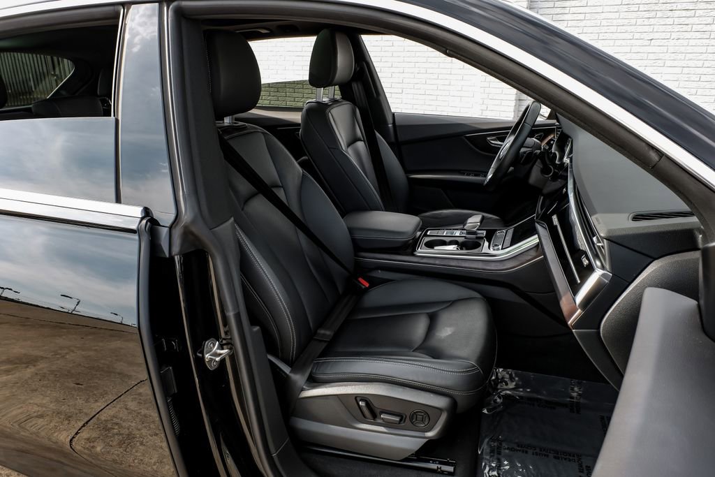 Used 2022 Audi Q8 Premium Plus image 33