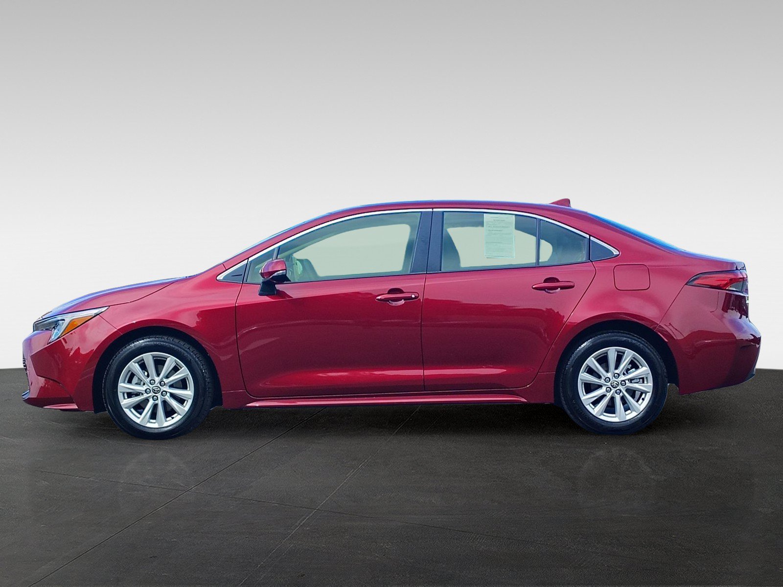 Used 2026 Toyota Corolla XLE FWD image 8