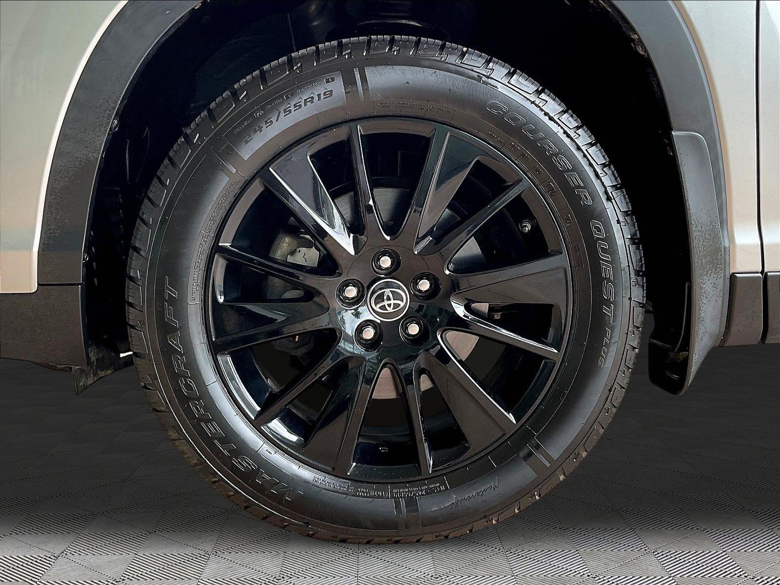Used 2019 Toyota Highlander SE AWD/4WD image 33