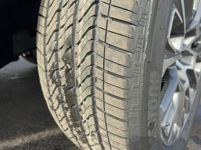 New 2026 GMC Yukon XL Denali image 10