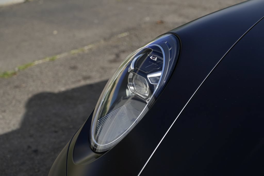 Used 2020 Porsche 911 Carrera 4S AWD/4WD image 35