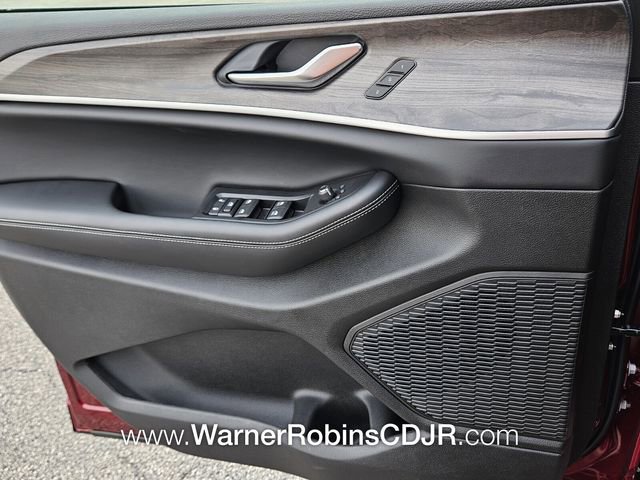 New 2025 Jeep Grand Cherokee Limited w/ Trailer Tow Package image 29