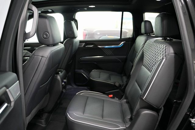 Used 2024 GMC Acadia Denali image 21