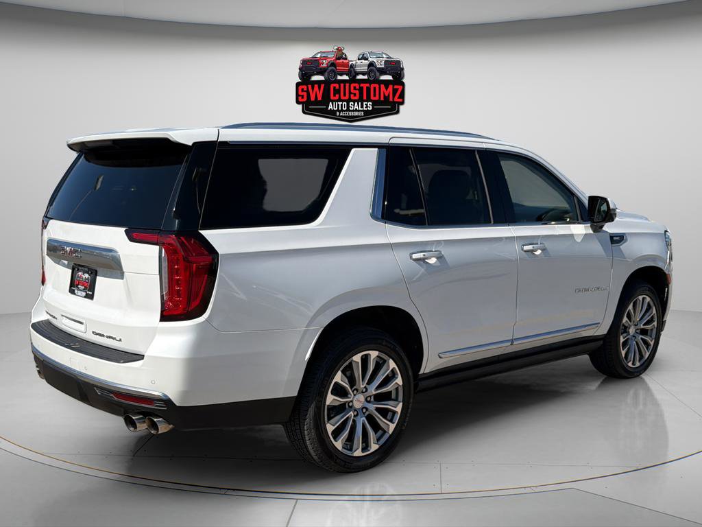 Used 2021 GMC Yukon Denali w/ Denali Premium Package image 7