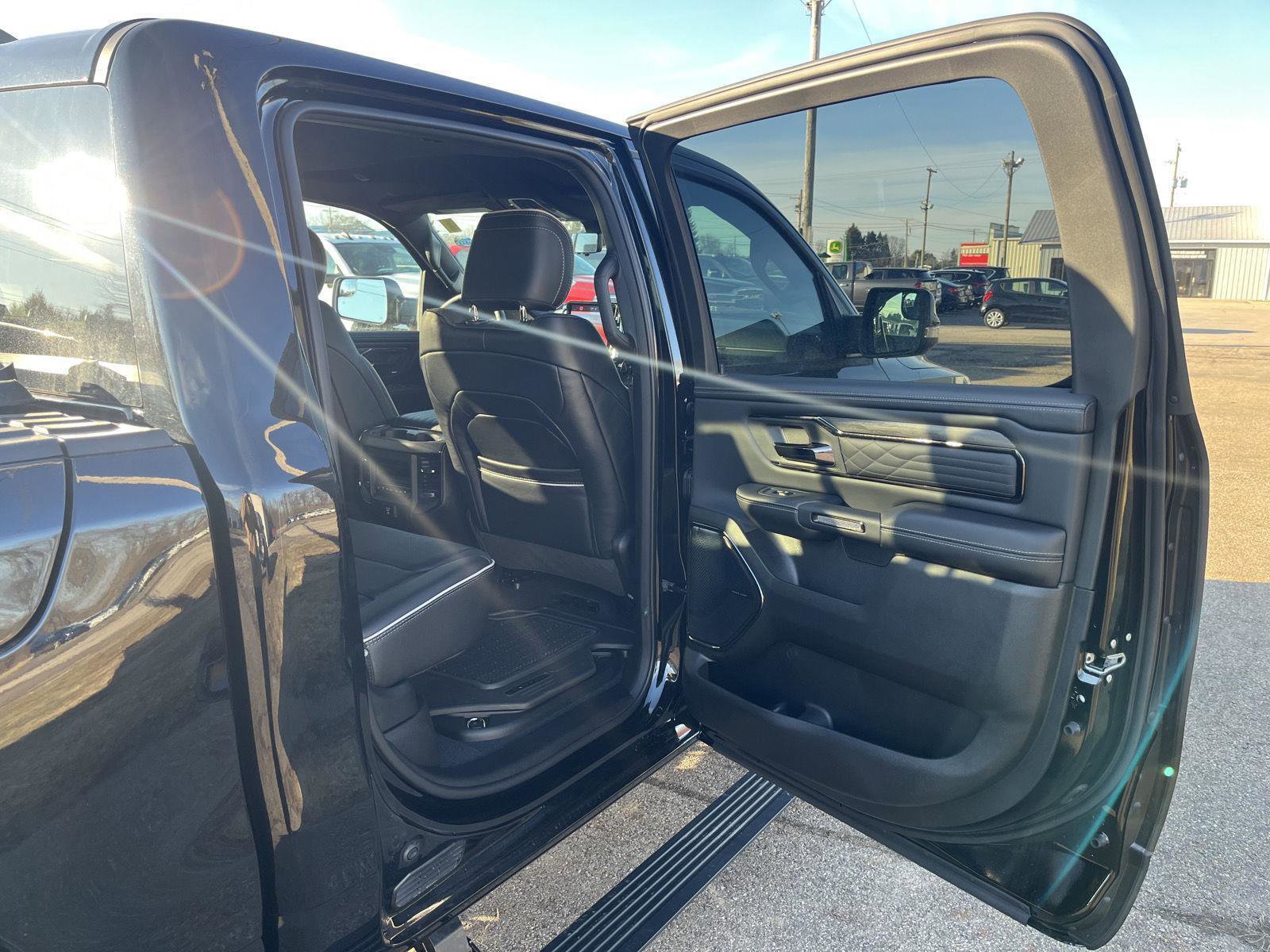 New 2026 RAM 1500 Limited AWD/4WD image 33