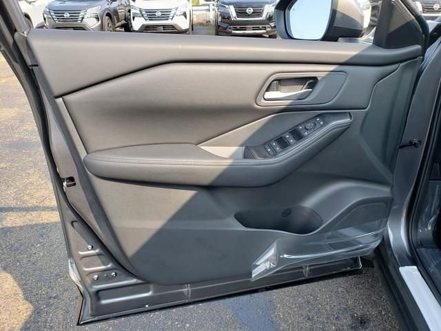 New 2026 Nissan Rogue SV image 16